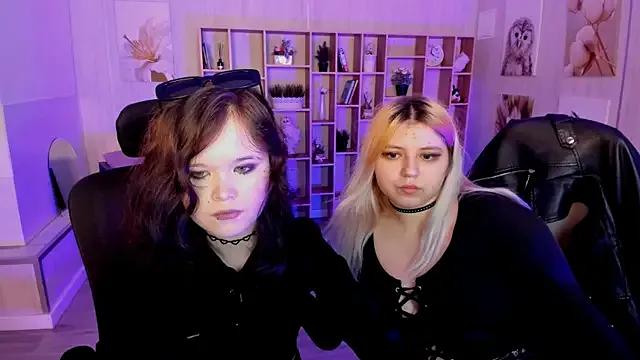 DiaAngell on StripChat 