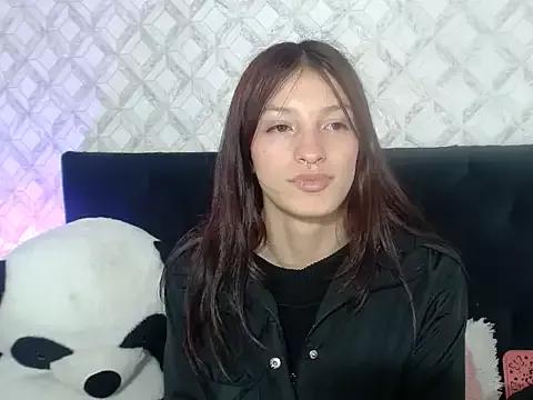 Emma-Wilson on StripChat 