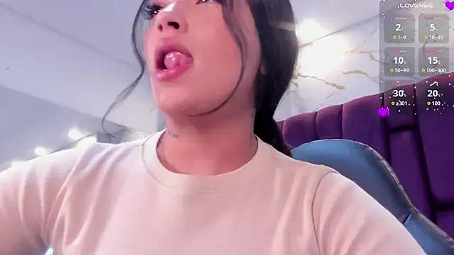 emma_carterr1 on StripChat