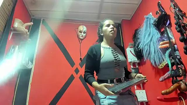 emma_morgan_1 on StripChat