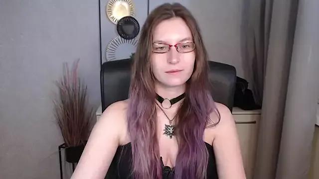 emmaxDelight on StripChat 