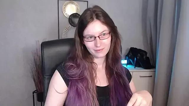 emmaxDelight on StripChat 