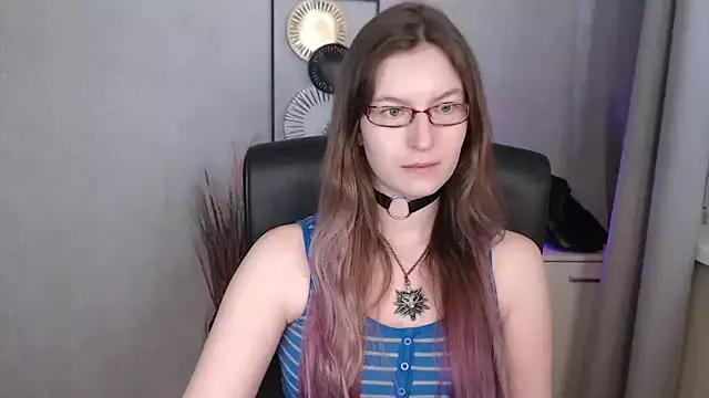emmaxDelight on StripChat 