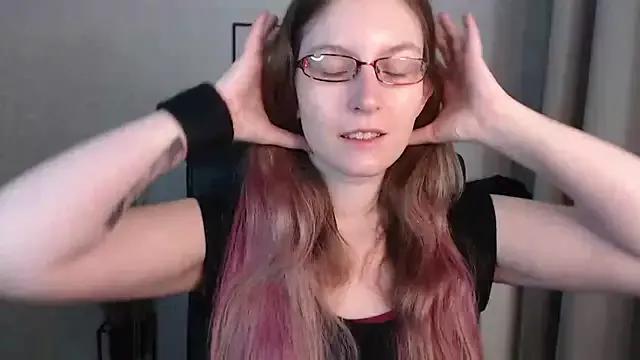 emmaxDelight on StripChat 