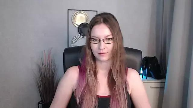 emmaxDelight on StripChat 