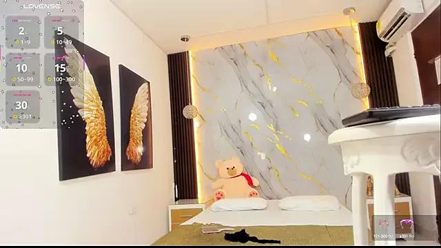 estephany_doll on StripChat 