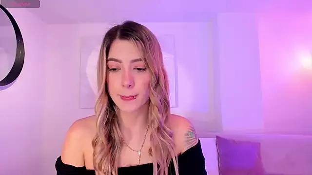 EveBensonX on StripChat 