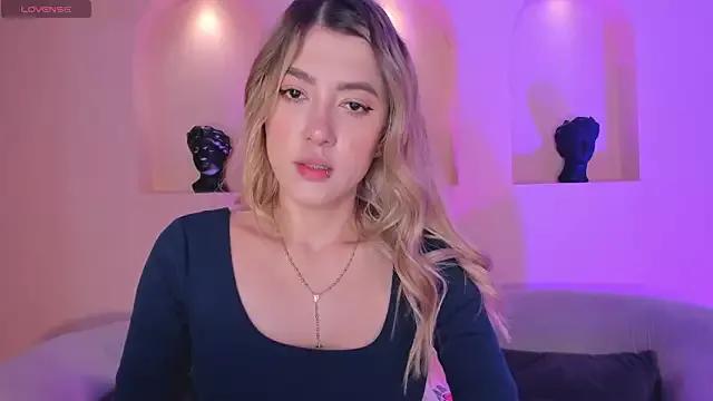EveBensonX on StripChat 