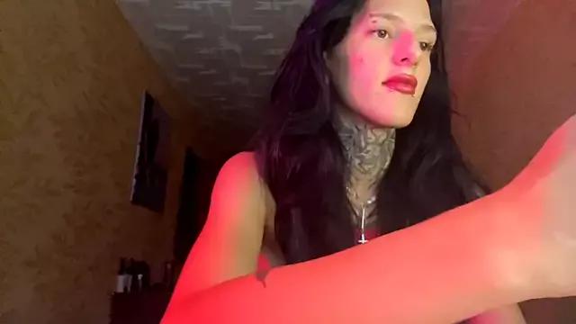 EvelynDiamond on StripChat 