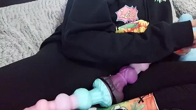 Freechat fetishslut4u on StripChat