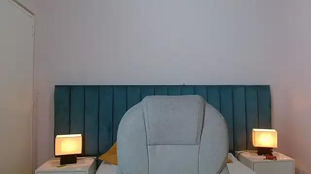 gemmalewis_ on StripChat 
