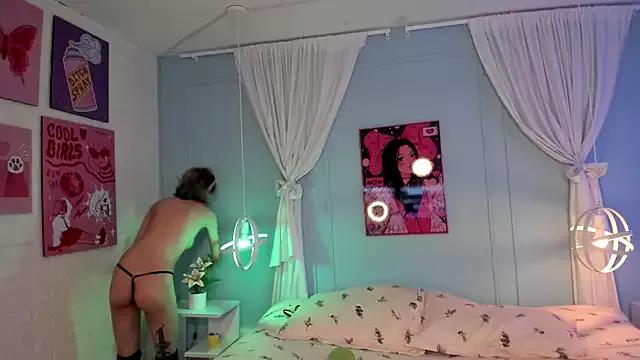 Hannahpage on StripChat 