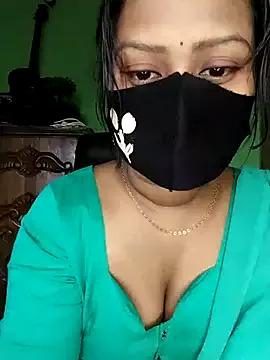 Idhika-Paul on StripChat 