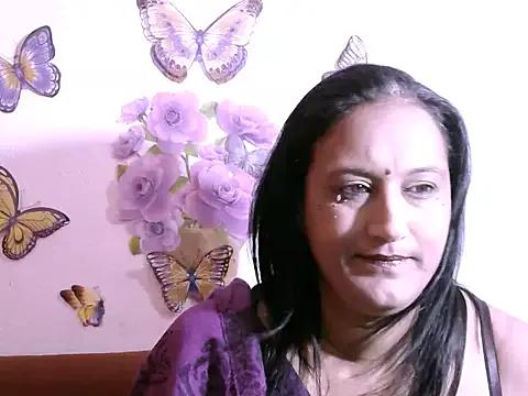 Indiansexyboobs18 on StripChat 