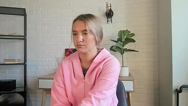 JeneMohsin on StripChat 