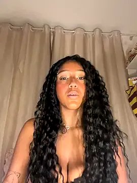 Kaiisa_ on StripChat 