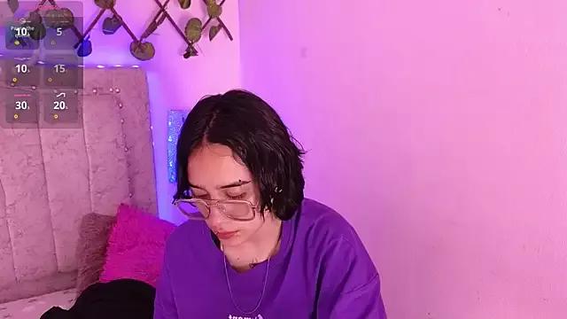 katalinathxandbritney1 on StripChat 