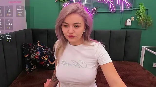 KatieBlossom_ — spread  legs  u touch  between