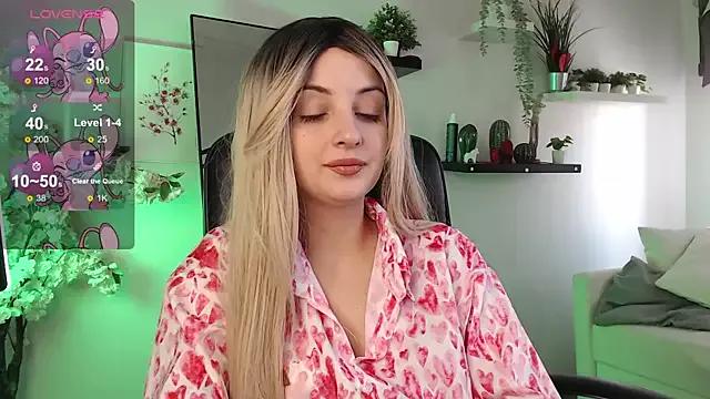 Katty_Lights on StripChat 