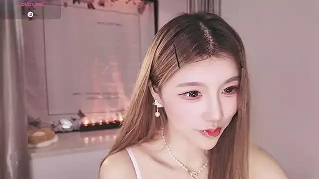 Kiki--2025 on StripChat