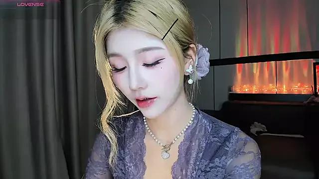 Kiki--2025 on StripChat 