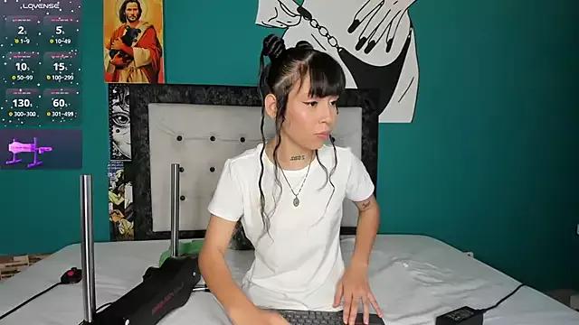 kinky_polar on StripChat 