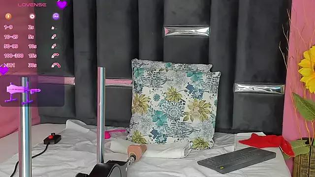 kinky_polar on StripChat 