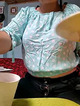 KinkySecretSlut on StripChat