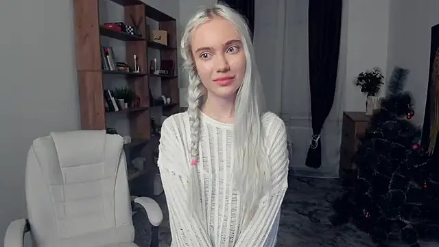 KristalCrowner on StripChat