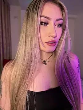Lally_Valencia__ on StripChat 