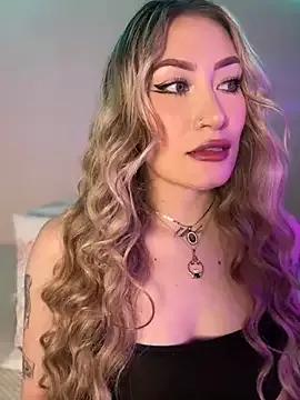 Lally_Valencia__ on StripChat 