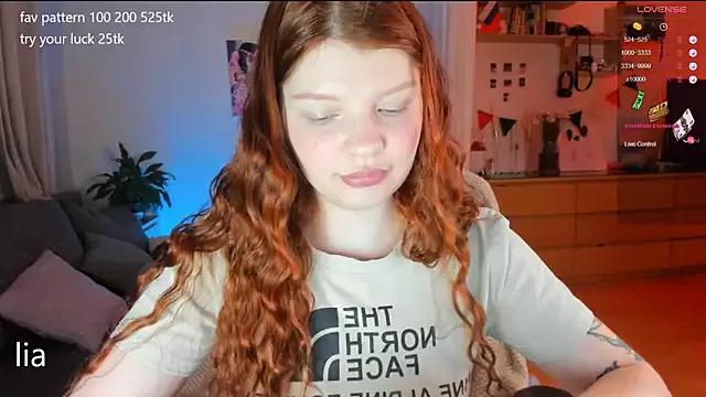 lil_lia on StripChat 