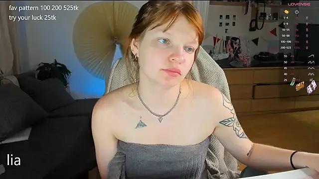 lil_lia on StripChat