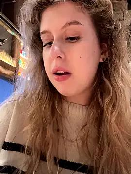 Lillian_Dyson on StripChat 
