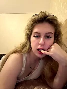 Lillian_Dyson on StripChat 