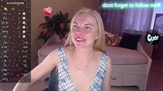LiSinDoll on StripChat 