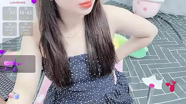 littlecn on StripChat 