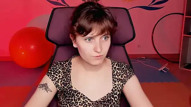 LolaAsmus on StripChat 