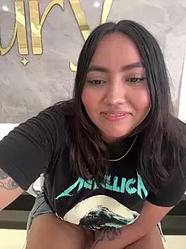 LucciaPorter on StripChat 