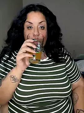 Lulagoticulona on StripChat 