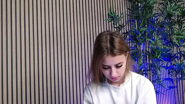 MaddieRay on StripChat 