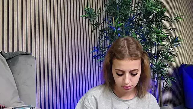 MaddieRay on StripChat 