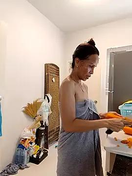 Mama_Eva_1 on StripChat