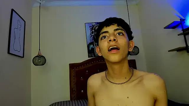Matty_Sparkk on StripChat 