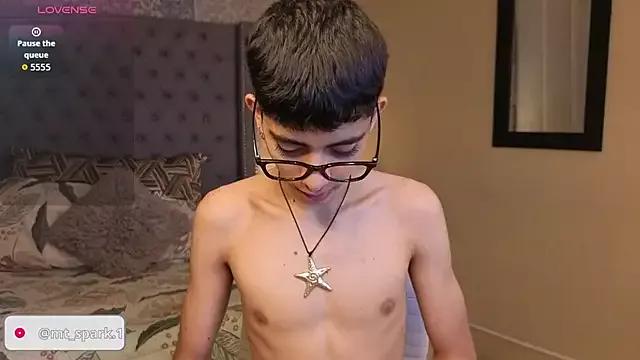 Matty_Sparkk on StripChat 