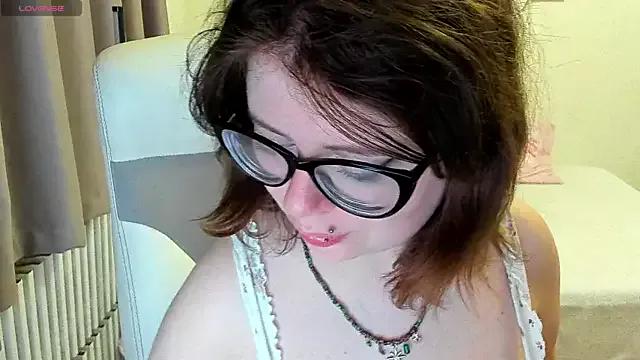 MilisaSweet777 on StripChat 