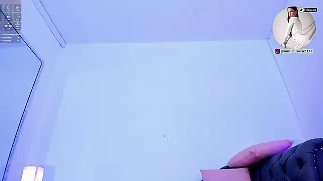 millie_brown21 on StripChat 