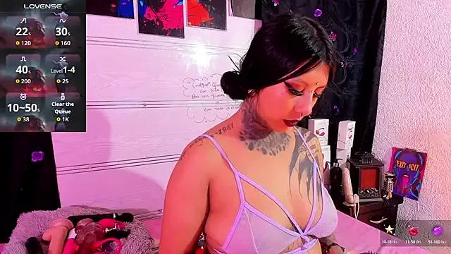 missashlyrosette on StripChat 