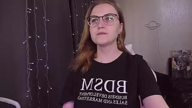 MissBrightShine on StripChat 