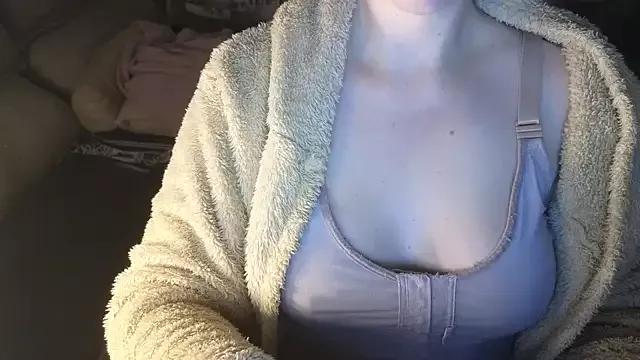 MommyLoveAanal on StripChat 